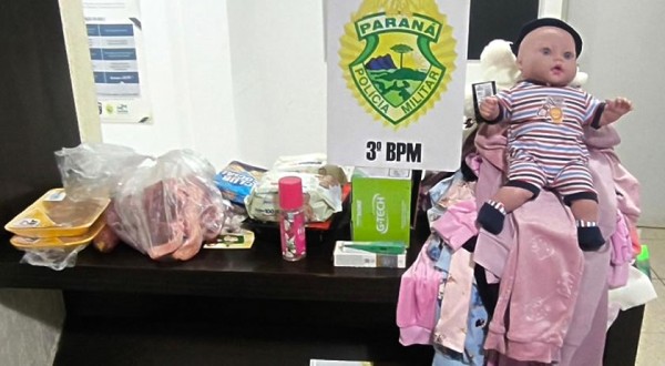 Duas mulheres são detidas por furto em supermercado