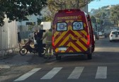 Acidente entre carro e moto é registrado no bairro Industrial