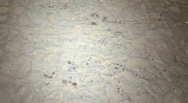 Briga em bar termina com várias pessoas feridas por golpes de faca e facão