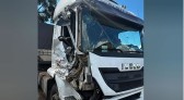 Colisão traseira envolve dois caminhões na PRC-280