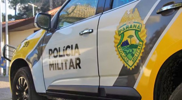 Motociclista tenta fugir de bloqueio, é preso e veículo adulterado é apreendido