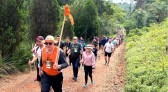 Caminhada na natureza no Rio Tuna reúne em torno de 250 pessoas
