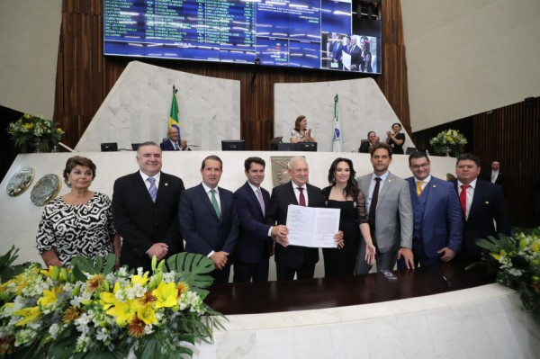 Deputado Ademar Traiano é reeleito para presidência da Assembleia