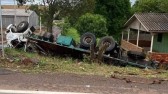 Motorista morre após caminhão capotar na PR 562 em Coronel Vivida