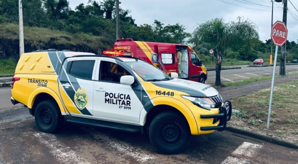 Motociclista fica ferida em colisão no Bairro Alto da Júlio