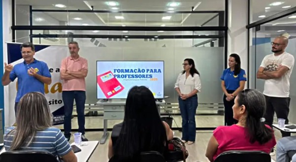 Professores participam de capacitação sobre educação no trânsito