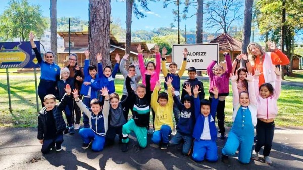 Semana do Trânsito tem atividades com crianças, idosos e trabalhadores