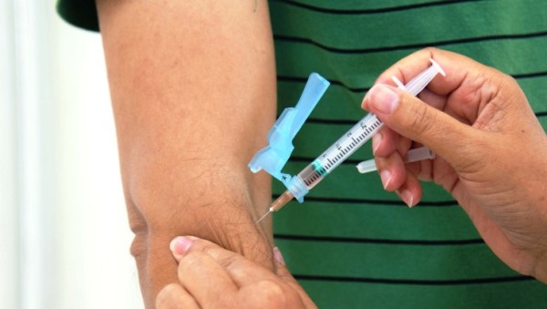 Saúde reforça vacinação contra sarampo para jovens de 20 a 29 anos e reforça busca ativa