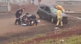 Homem morre após carro atingir poste na PR-281