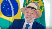 Deputados assinam pedido de impeachment contra o presidente Lula