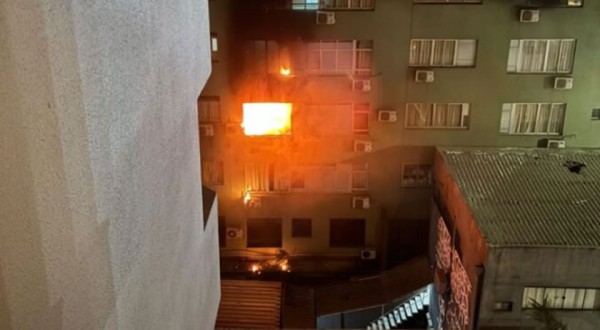 Homem é preso suspeito de provocar incêndio em hotel em Chapecó