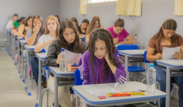 Com 565 vagas, UEPG abre inscrições do processo seletivo para alunos do Ensino Médio