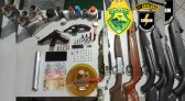 Polícia Militar apreende arsenal e drogas no bairro São Miguel
