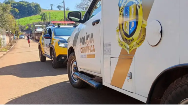 Jovem de 25 anos é morto a tiros dentro de casa