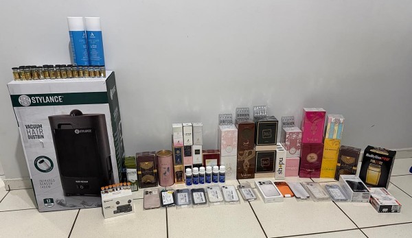 PRE apreende anabolizantes, celulares e perfumes durante abordagem na PR-280