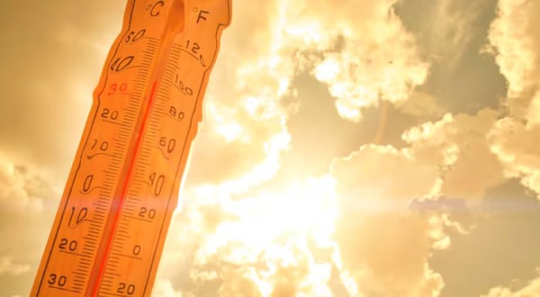 Duas crianças são encontradas mortas dentro de carro durante onda de calor na França