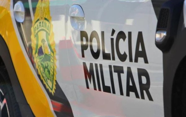 Polícia prende homem com mandado por roubo durante patrulhamento