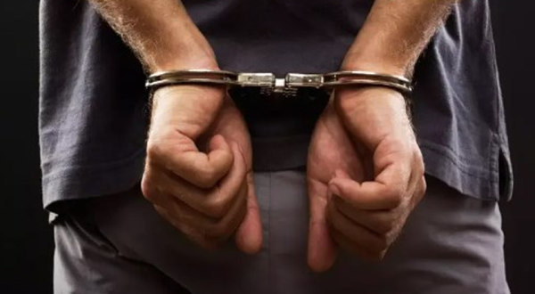 Homem é preso durante patrulhamento após cumprimento de mandado judicial