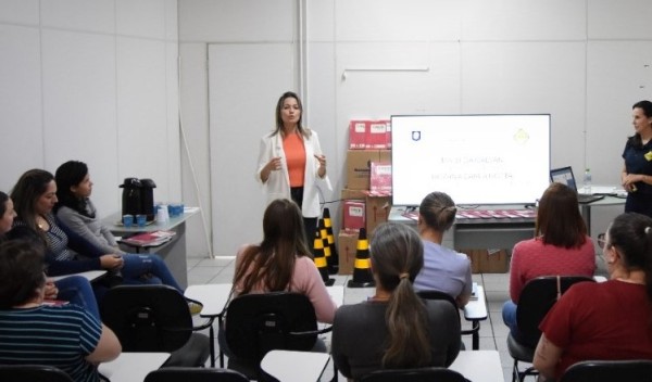 Professores participam de curso sobre educação no trânsito