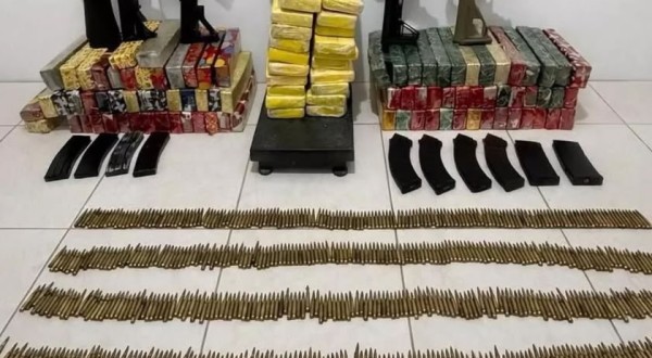 BOPE apreende 91 kg de drogas e arsenal com fuzil e lançador de granada em SC