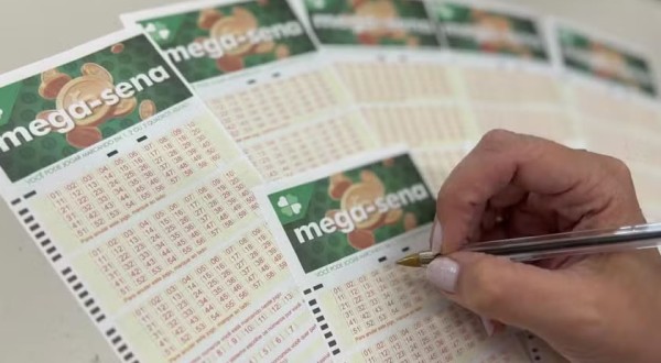 Mega-Sena premia bolão e outras nove apostas simples feitas no Paraná; veja cidades e valores