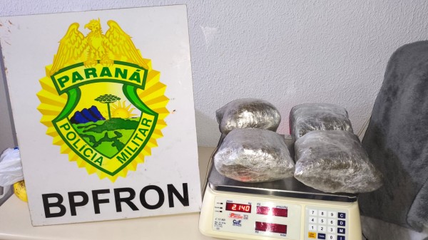 Homem é preso pelo BPFron com mais de 2 kg de maconha em ônibus interestadual