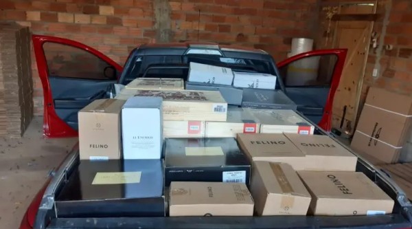 PM apreende carga de vinhos durante operação