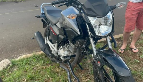 Motociclista fica ferido após colisão com carro no bairro Pinheirinho