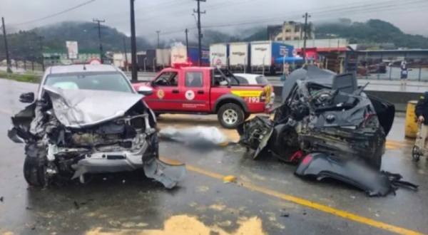 Grave acidente na BR-280 deixa motorista morto em Guaramirim