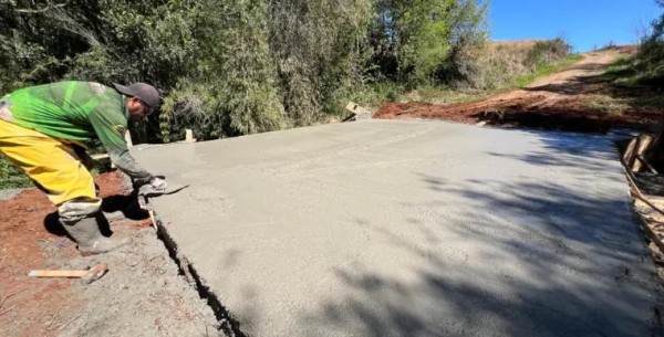 Prefeitura investe em pontes de concreto com custo reduzido e mais durabilidade no interior