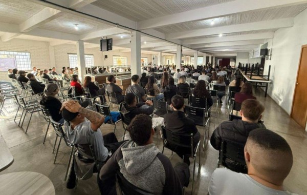 Gotran realiza palestra sobre trânsito seguro para colaboradores durante Sipat