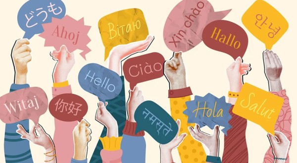 Estudo aponta que falar mais de um idioma pode ajudar a retardar envelhecimento do cérebro