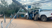 Caminhonete furtada no Rio Grande do Sul é recuperada após bater em poste