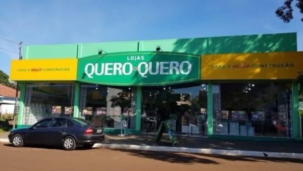 Rede fecha 14 lojas e demite mais de 100 funcionários após prejuízo milionário