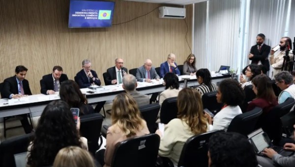 Setores atingidos por tarifaço dos EUA terão novo plano de socorro