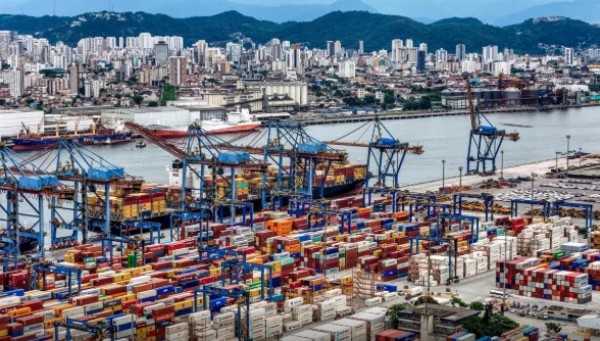Empresas afetadas por tarifaço terão acesso a socorro de R$ 18,5 bi