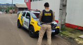 Homem de 22 anos é preso por mandado judicial