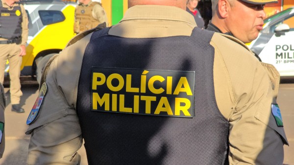 Homem é preso com 65 garrafas de vinho argentino em veículo abordado