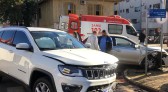 Acidente entre dois veículos no centro de Beltrão