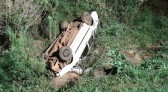 Capotamento deixa mulher ferida na PR 280