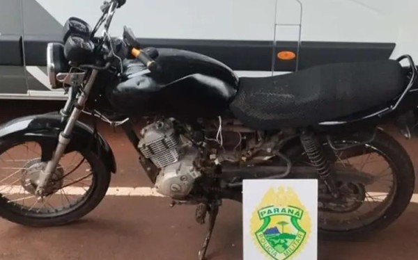 Adolescente de 17 anos é flagrado pilotando motocicleta irregular