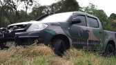 Homem é preso por porte ilegal de arma e uso indevido de sinais de segurança em veículo