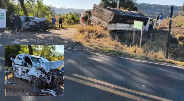 Carro fica destruído após colisão com caminhão na PR-281