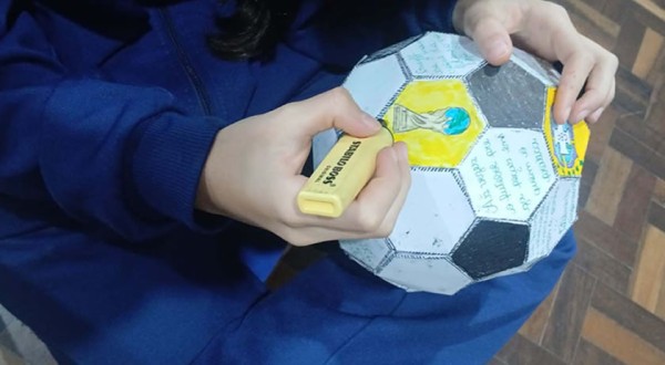 Leia Paraná lança ação inspirada na Copa do Mundo para incentivar a leitura nas escolas estaduais