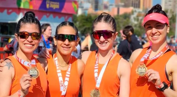 Ana, Barbara, Elly e Franciele correm o mundo juntas