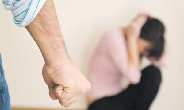 Mulher grávida de 36 semanas é agredida pelo companheiro