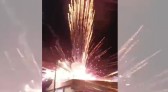 Fogos de artifício atingem público durante abertura de Natal em cidade do norte do RS