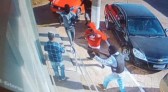 Criminosos fazem cordão humano com clientes e funcionários e assaltam agência bancária
