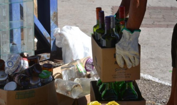 Coleta de vidro passa a ser realizada semanalmente