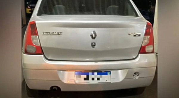 Veículo carregado com eletrônicos de origem estrangeira é apreendido